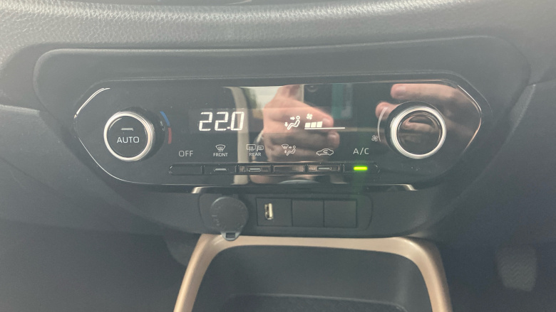 Toyota Aygo X 1.0 VVT-i Edge 5dr Petrol Hatchback